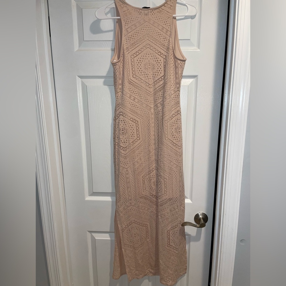 Dress - Picture 4 of 7